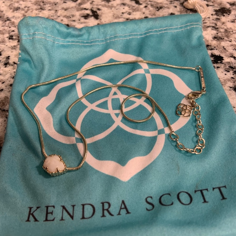 Kendra Scott Necklace